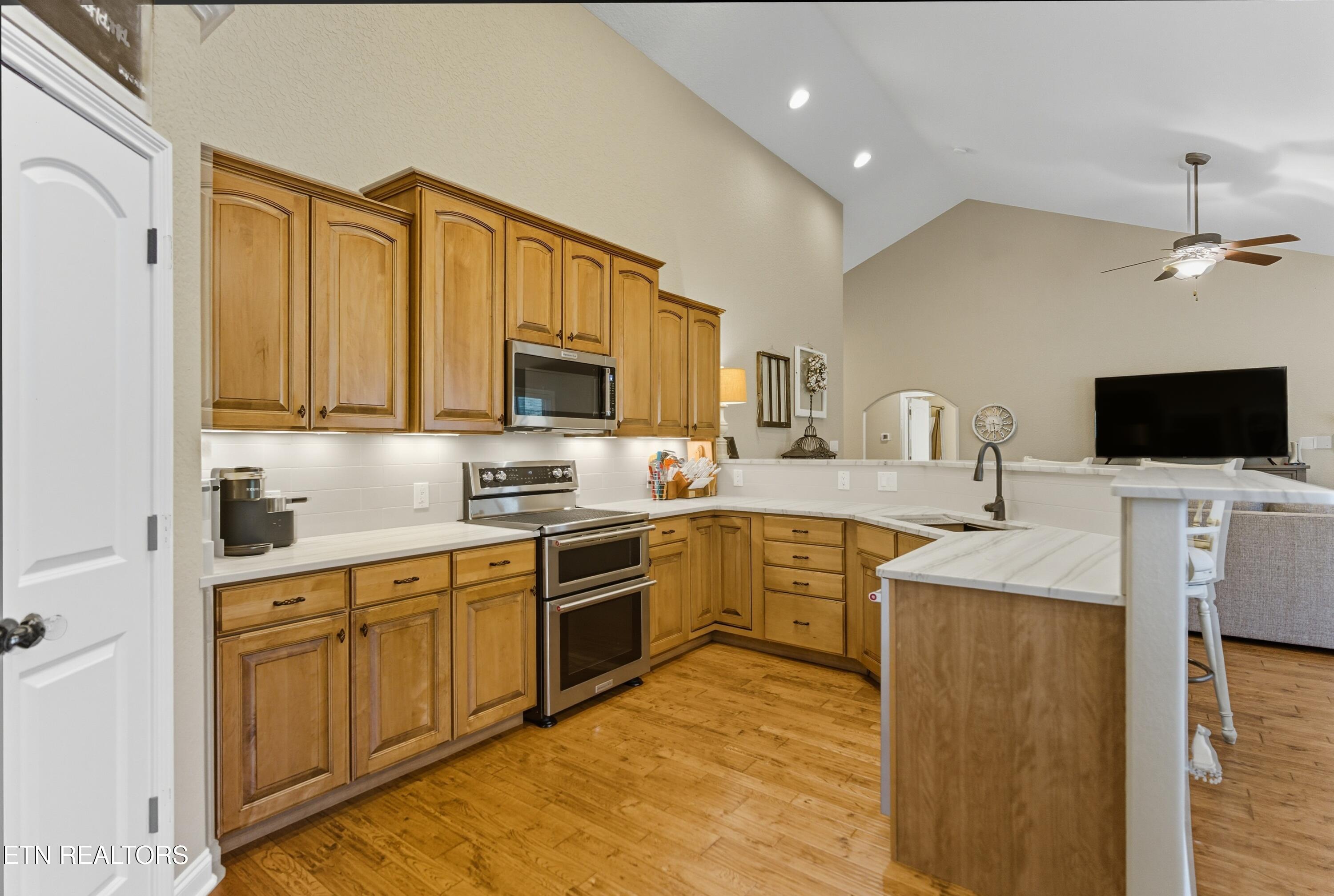 8261 Greenwell Road Knoxville, TN 37938 - Photo 20 of 55 kitchen
