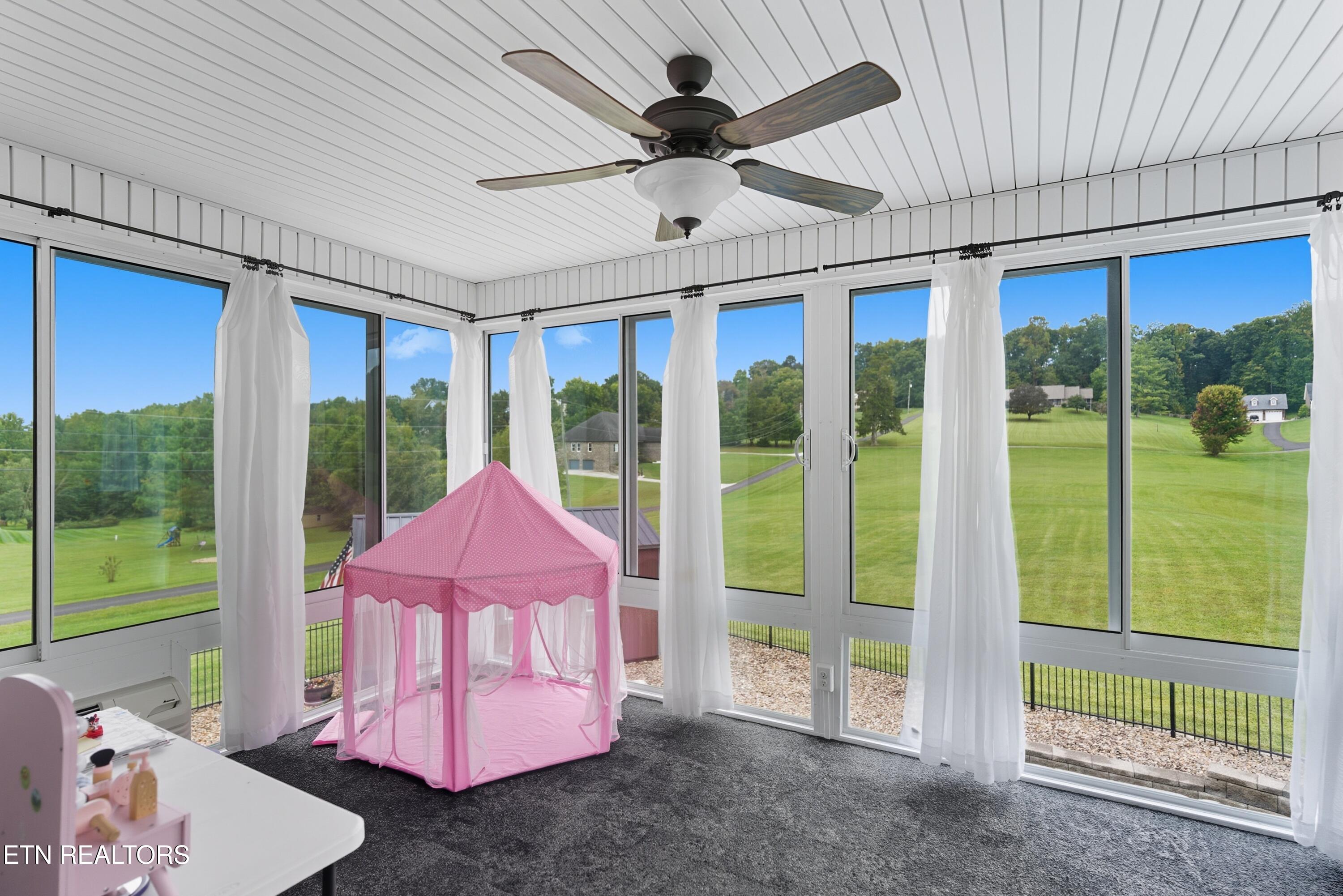 8261 Greenwell Road Knoxville, TN 37938 - Photo 25 of 55 sunroom