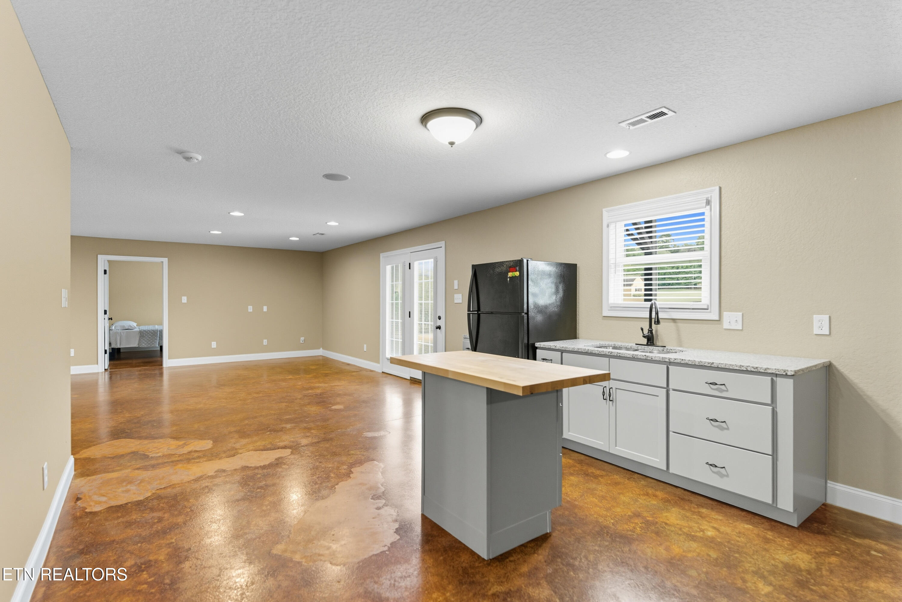 8261 Greenwell Road Knoxville, TN 37938 - Photo 31 of 55 basement kitchen