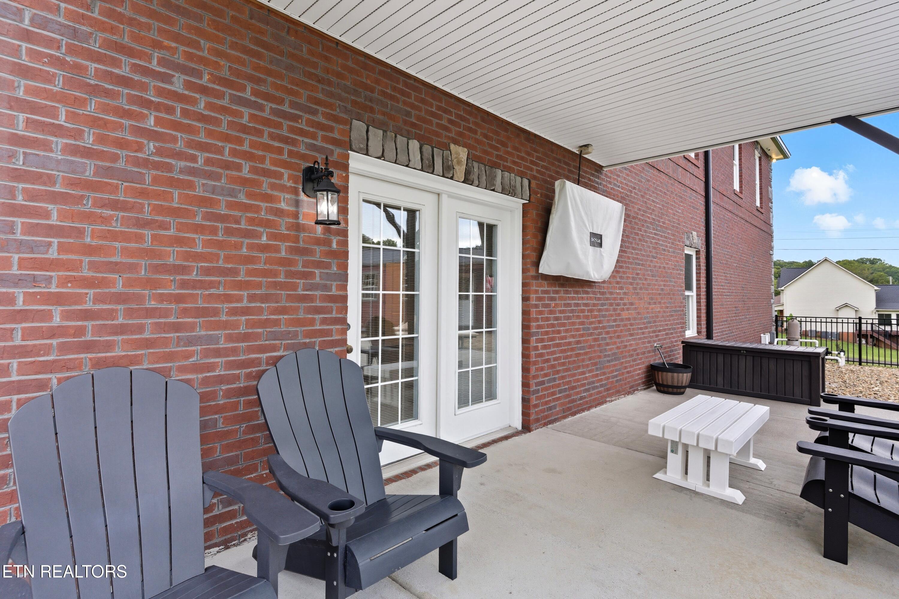 8261 Greenwell Road Knoxville, TN 37938 - Photo 44 of 55 back outside