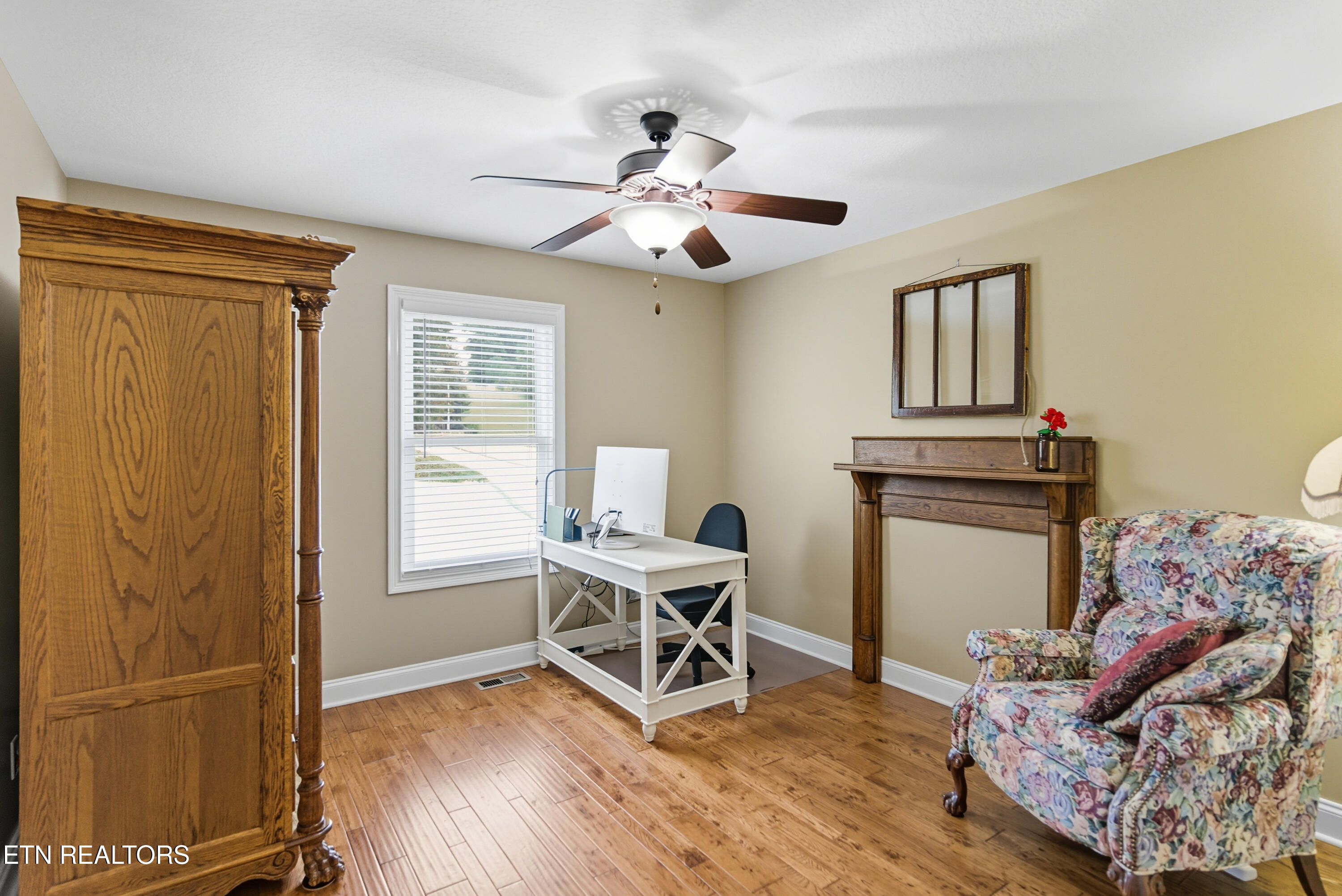8261 Greenwell Road Knoxville, TN 37938 - Photo 9 of 55 guest bedroom #2