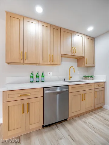 $389,900 | 1205 Stoney Beach Street, Las Vegas, NV 89110