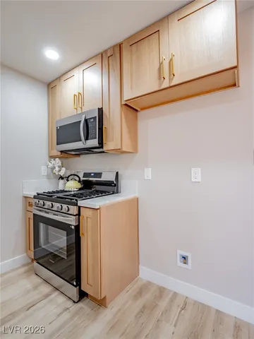 $389,900 | 1205 Stoney Beach Street, Las Vegas, NV 89110