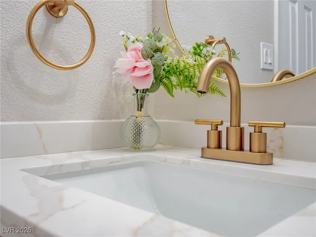 $389,900 | 1205 Stoney Beach Street, Las Vegas, NV 89110