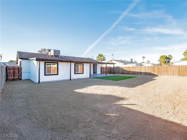 $389,900 | 1205 Stoney Beach Street, Las Vegas, NV 89110