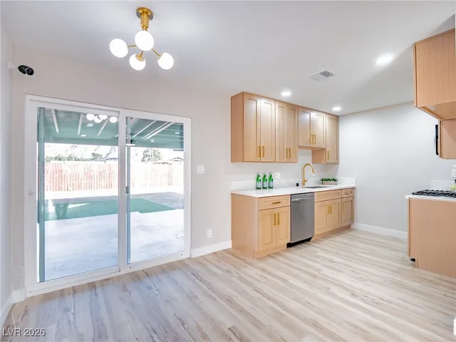 $389,900 | 1205 Stoney Beach Street, Las Vegas, NV 89110