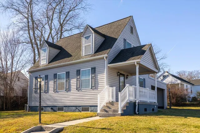 $230,000 | 112 Jackson Circle, Radford, VA 24141