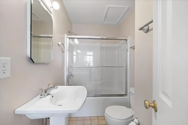 $250,000 | 112 Jackson Circle, Radford, VA 24141