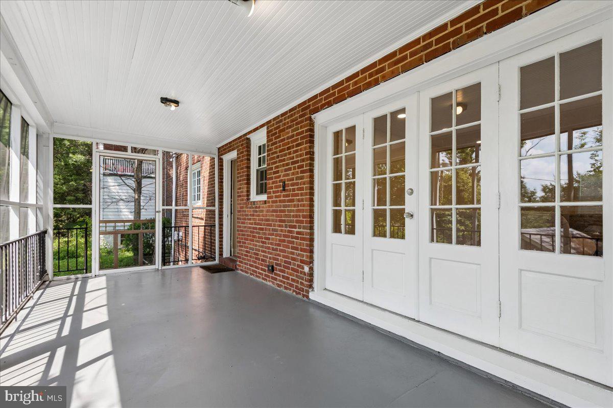 1215 Southview Road Baltimore, MD 21218 - Photo 16 of 40 Gallery Image 16