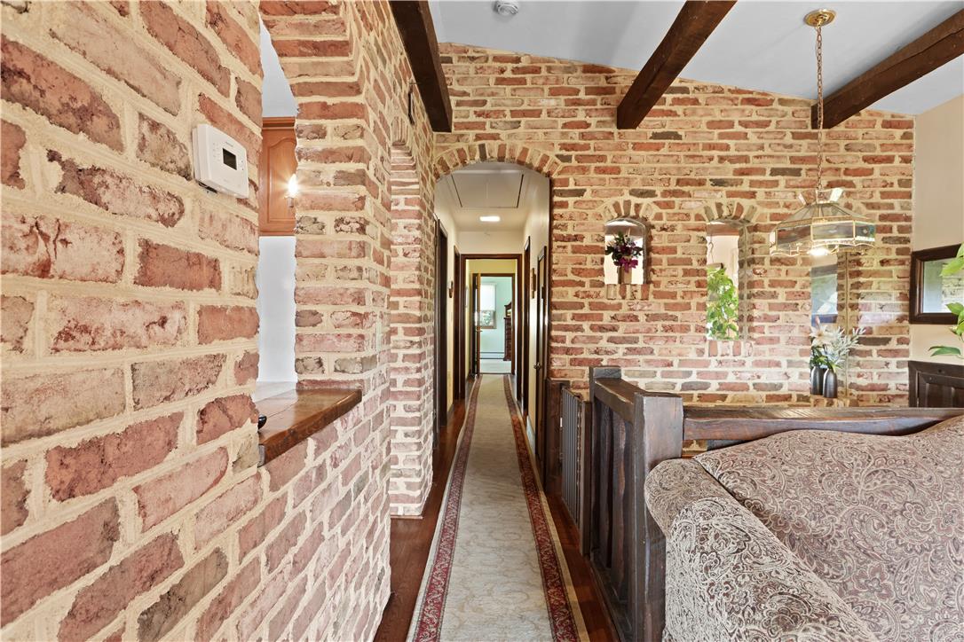 4938 Steuben Road Nazareth, PA 18064 - Photo 15 of 43 Hallway