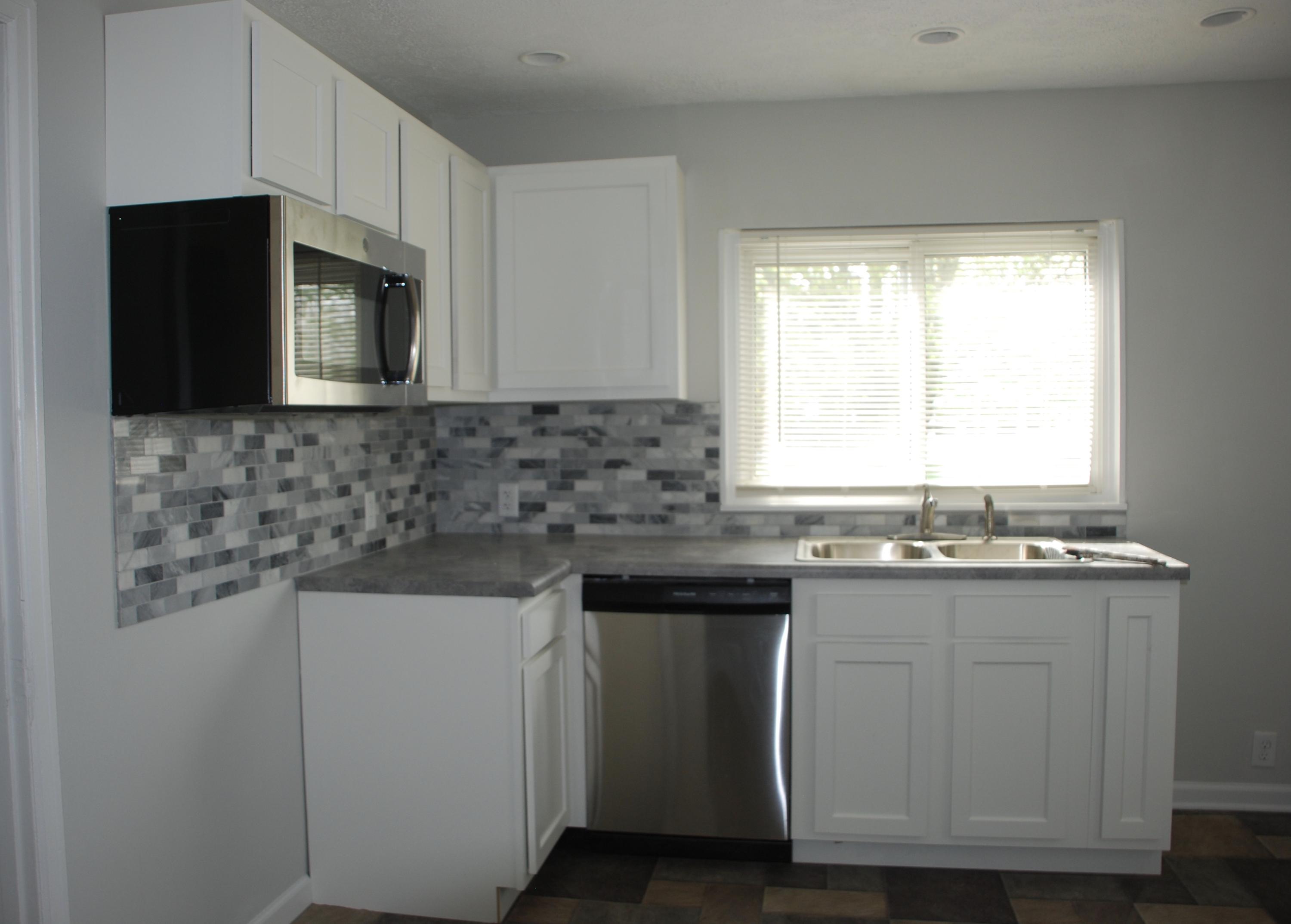 402 East 3rd Street Springfield, OH 45503 - Photo 6 of 33