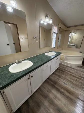 $1,300 | 9541 Maple Ridge Drive, Willis, TX 77318