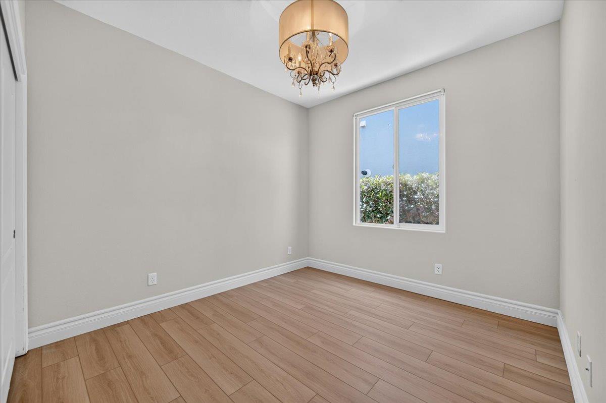 3532 Hampton Way Clovis, CA 93619 - Photo 3 of 24