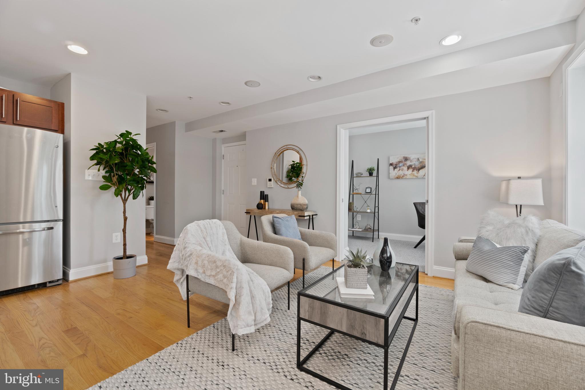 617 Jefferson Street Northwest, Unit 202 Washington, DC 20011 - Photo 4 of 22