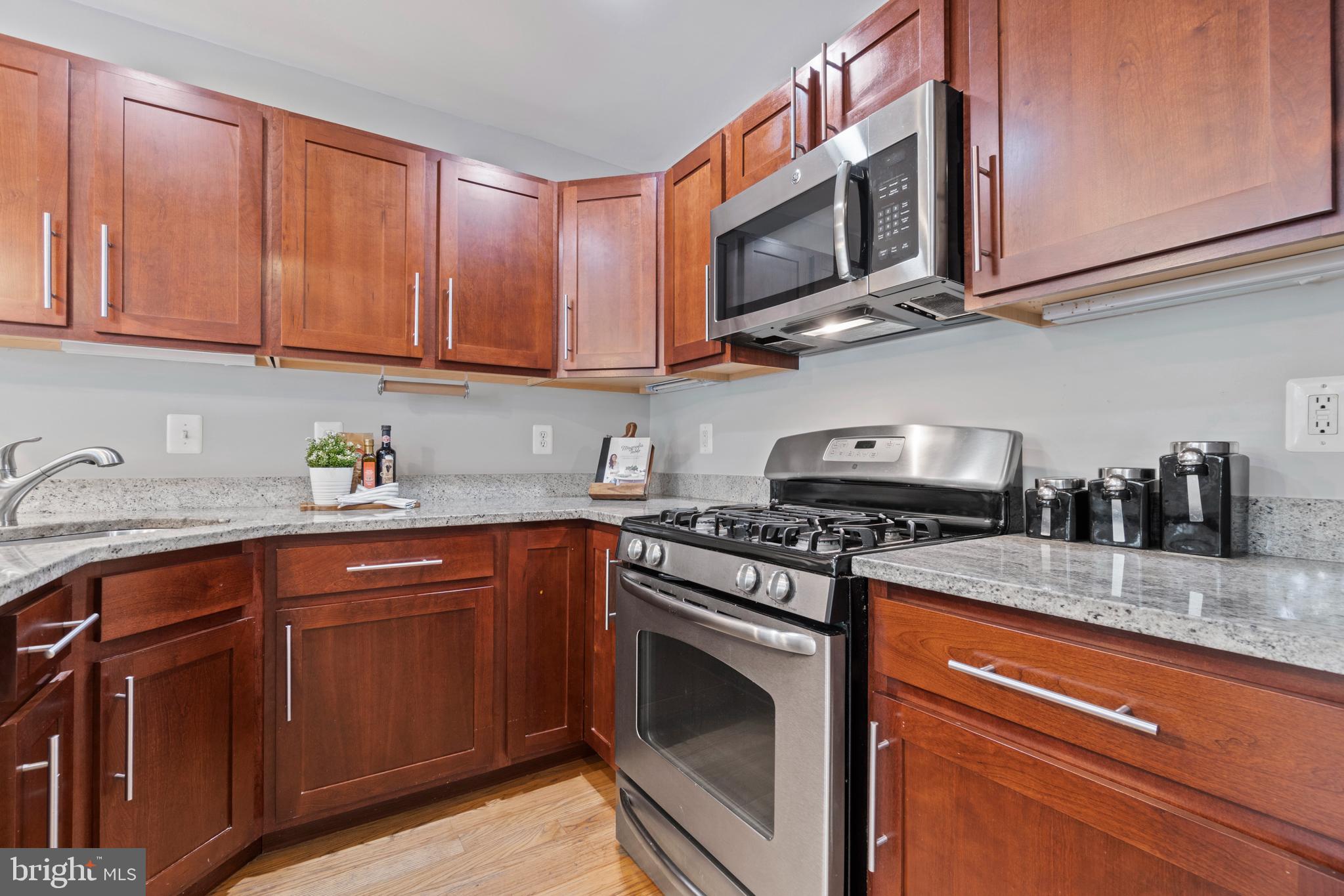 617 Jefferson Street Northwest, Unit 202 Washington, DC 20011 - Photo 9 of 22