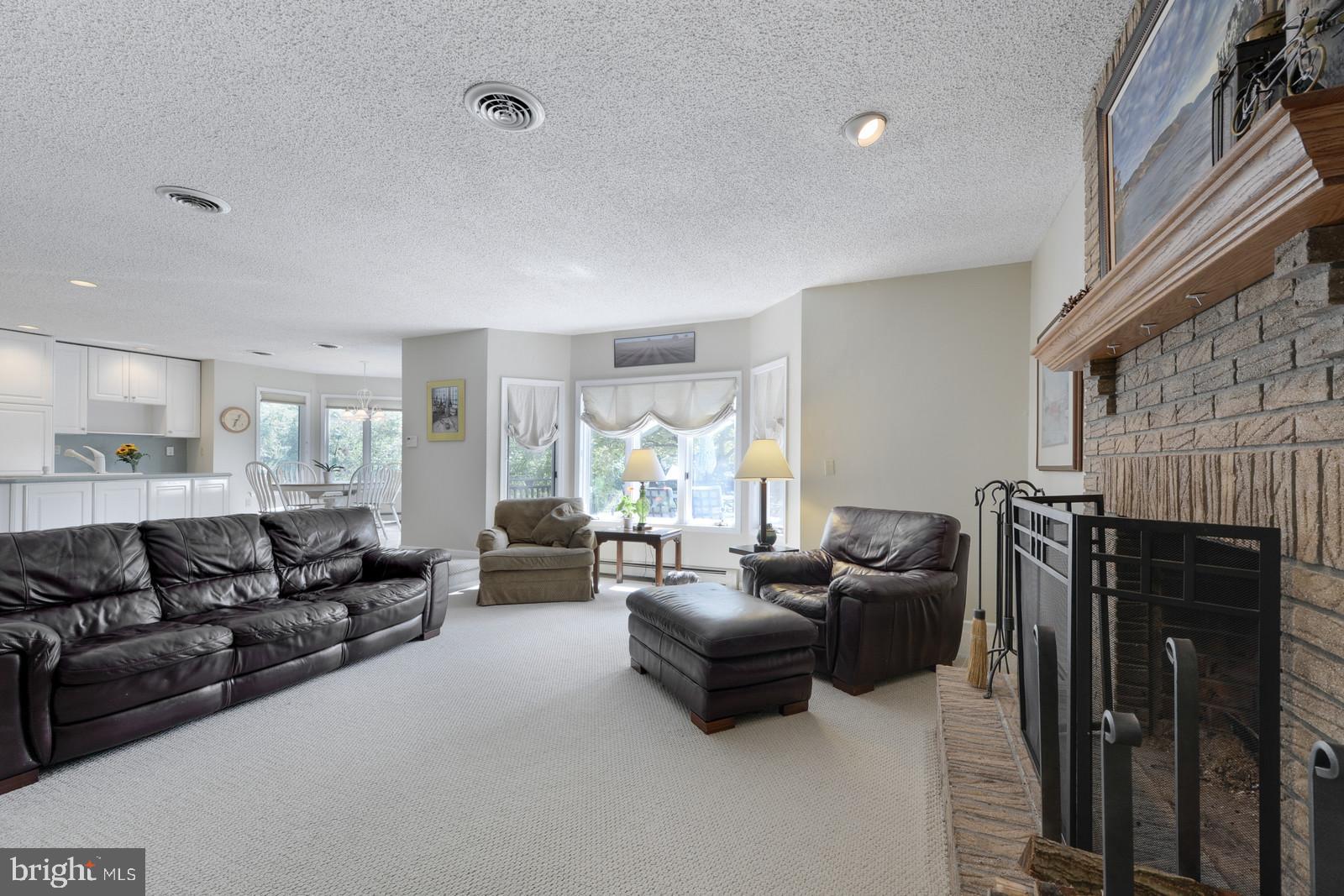 351 Sawmill Road Hamilton, NJ 08620 - Photo 13 of 32 Family Room