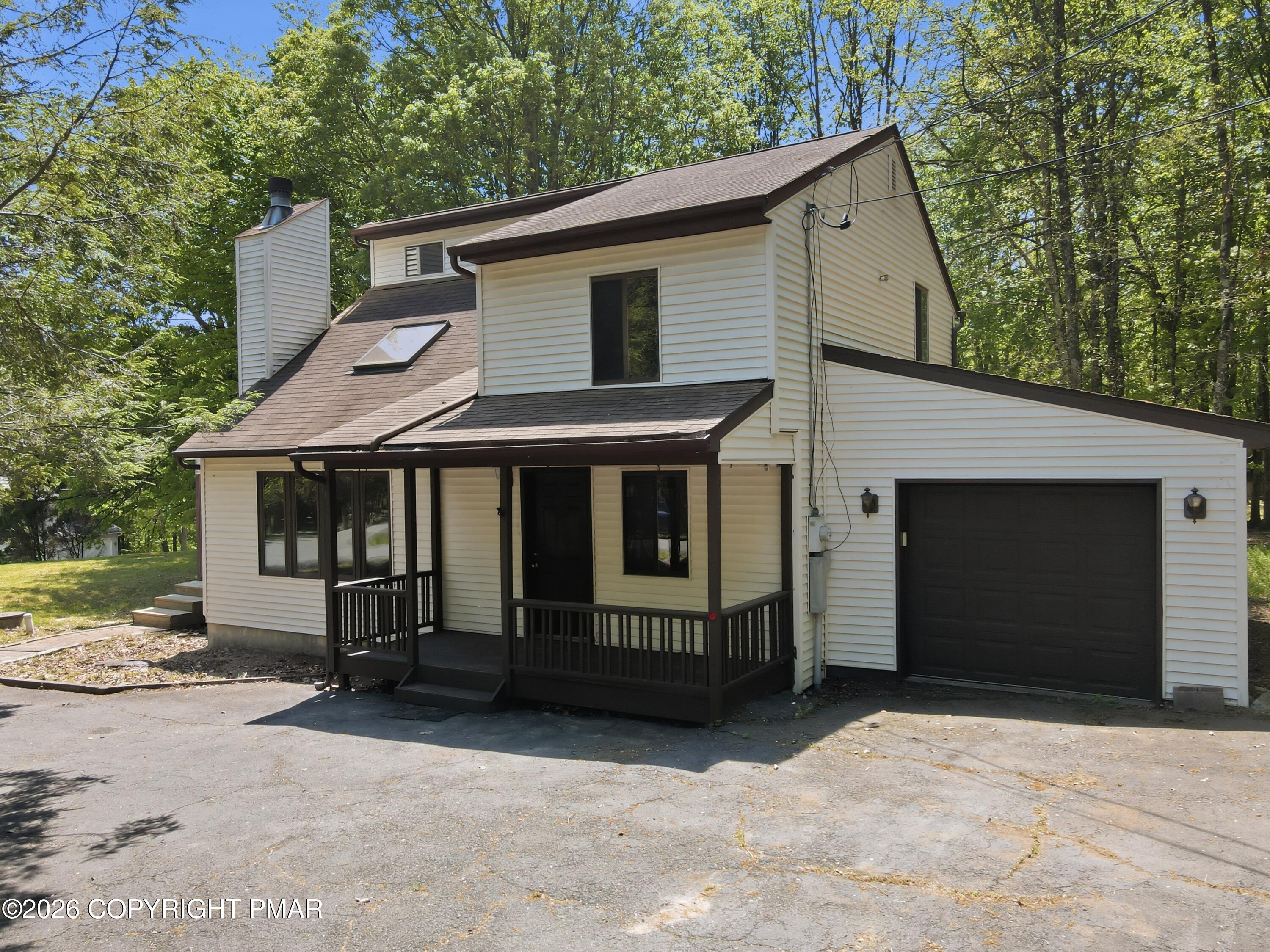107 Morris Place Bushkill, PA 18324 - Photo 3 of 52 Front