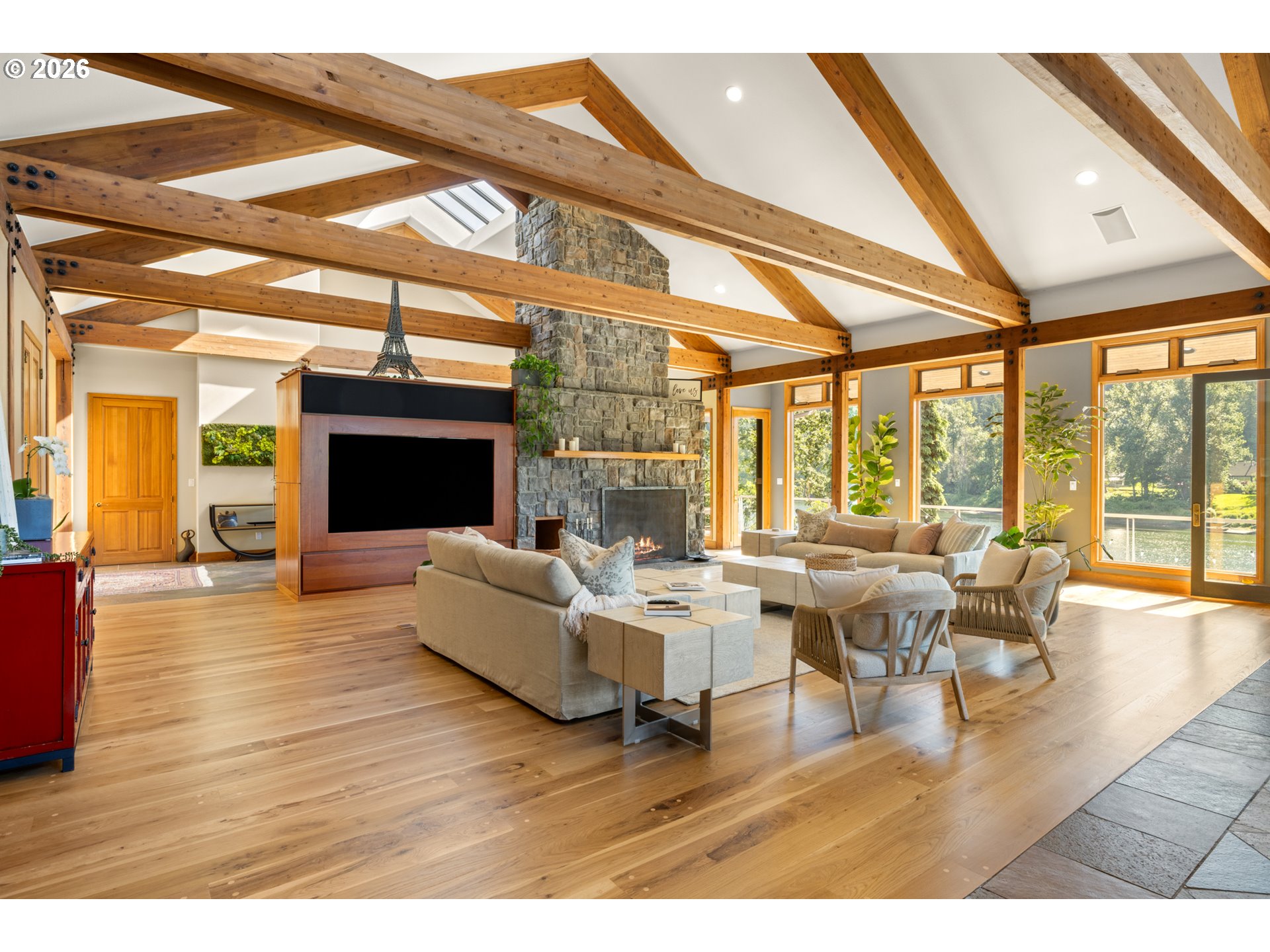 268 Southwest Forest Cove Road West Linn, OR 97068 - Photo 12 of 48
