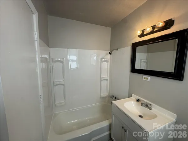 $850 | 337 Laurel Street, Hudson, NC 28638