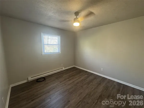 $850 | 337 Laurel Street, Hudson, NC 28638