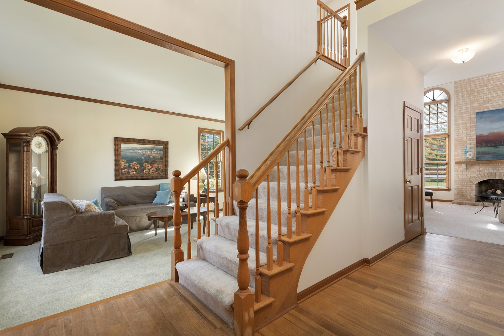 17929 West Pond Ridge Circle Gurnee, IL 60031 - Photo 2 of 28 a view of entryway and hall with wooden floor