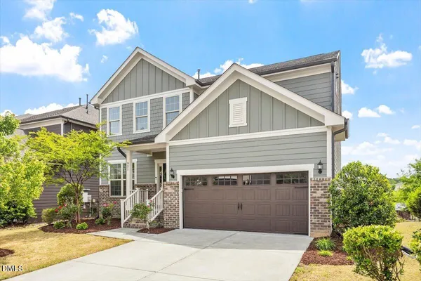 a view of house with a outdoor space