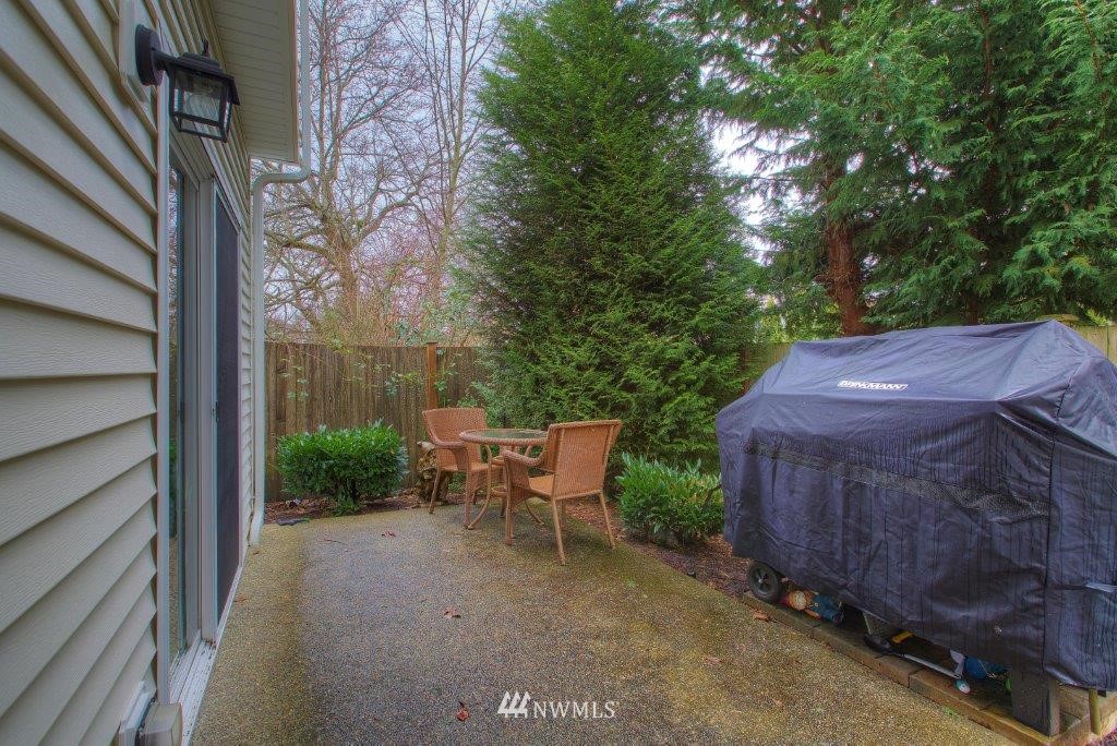18876 108th Lane Southeast Renton, WA 98055 - Photo 15 of 16 Gallery Image 15
