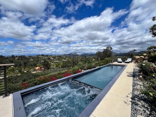 13495 Del Poniente Road Poway, CA 92064 - Photo 5 of 60