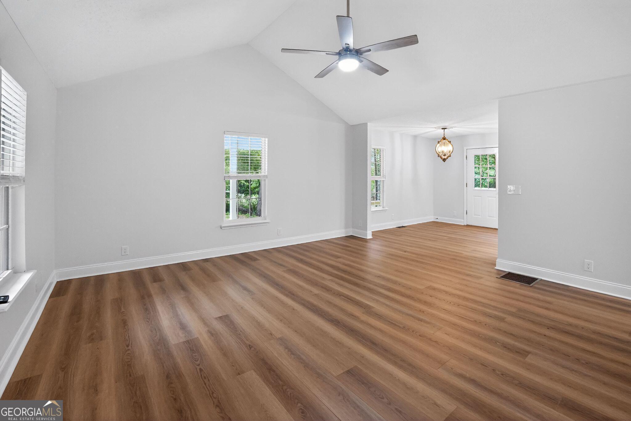115 Richard Street Clarkesville, GA 30523 - Photo 13 of 36