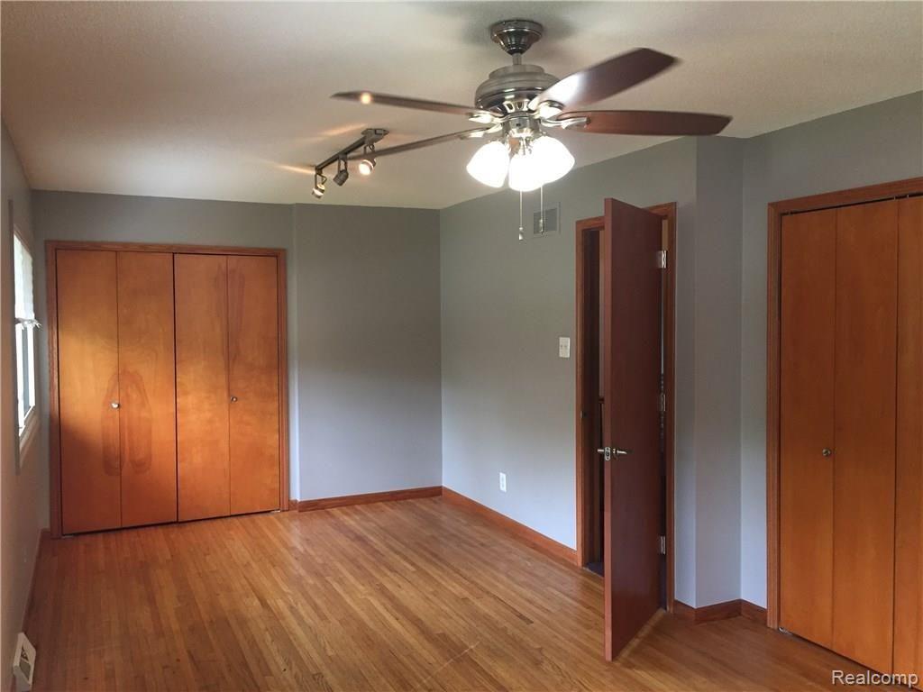 4224 Edmore Road Waterford, MI 48329 - Photo 17 of 25 6583BD0D-2BB8-4A8E-A469-7E554F72A9CB.jpeg