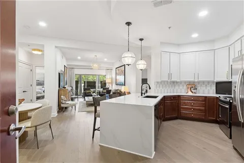 $545,000 | 200 River Vista Drive, Unit 727, Atlanta, GA 30339