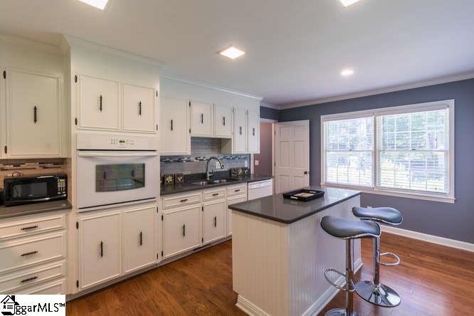 209 Parliament Road Greenville, SC 29615 - Photo 13 of 31 Gallery Image 13