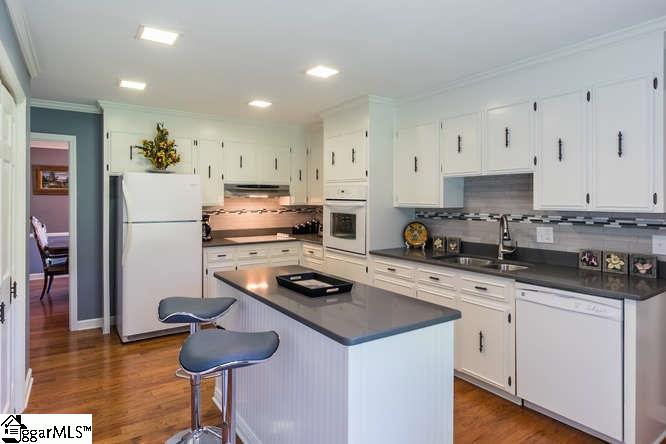 209 Parliament Road Greenville, SC 29615 - Photo 14 of 31 Gallery Image 14