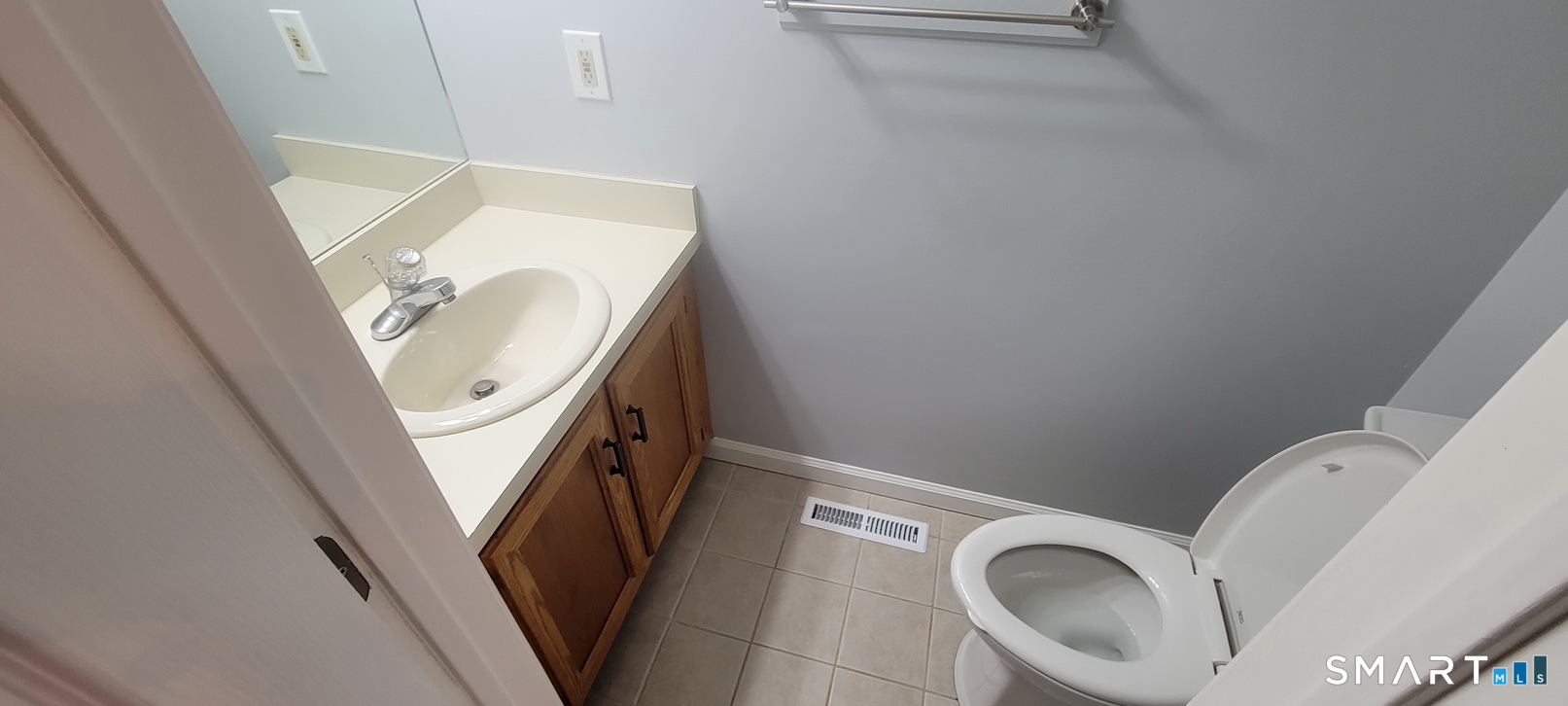 166 Old Brookfield Road, Unit 314 Danbury, CT 06811 - Photo 18 of 37 a utility room with dryer and washer