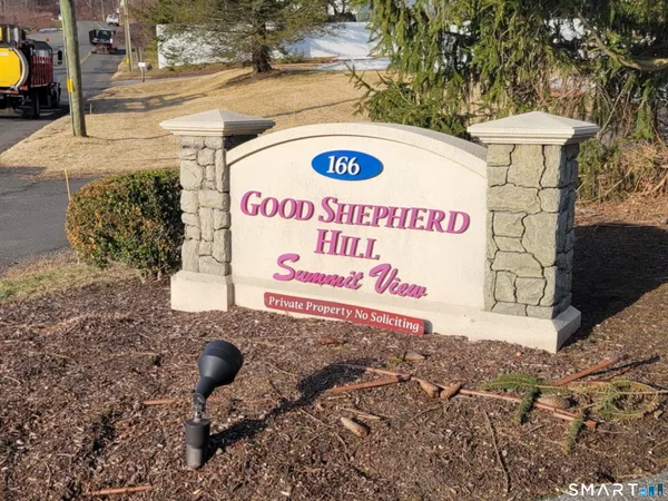 $2,650 | 166 Old Brookfield Road, Unit 314, Danbury, CT 06811