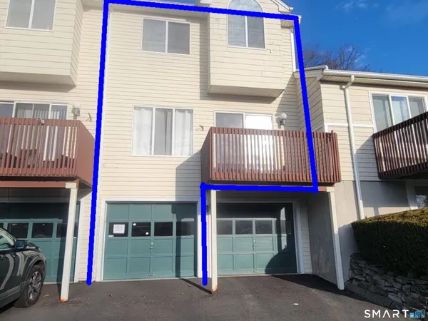 $2,650 | 166 Old Brookfield Road, Unit 314, Danbury, CT 06811