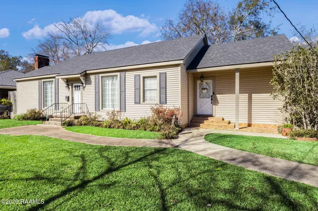 $219,500 | 227 Pollard Avenue, New Iberia, LA 70563