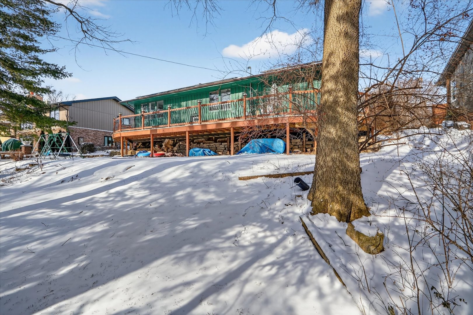 5103 Brookview Road Rockford, IL 61107 - Photo 50 of 51 a view of a chairs and tables in the patio