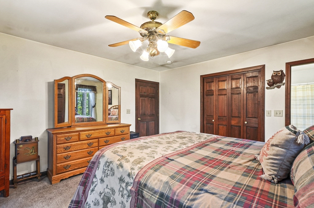 28 Beacon Street Amesbury, MA 01913 - Photo 21 of 41