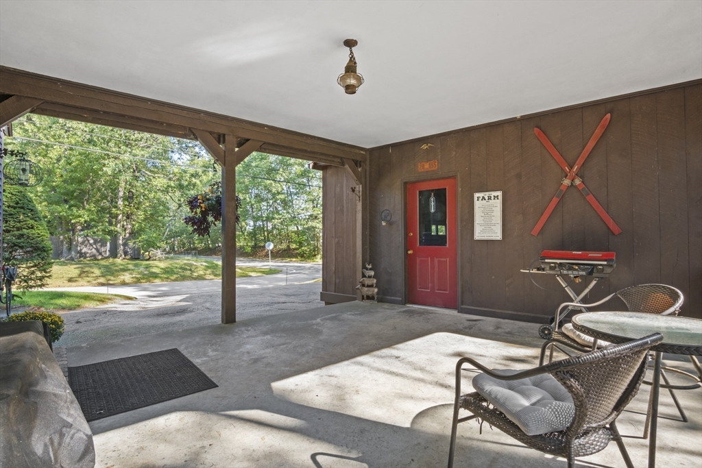 28 Beacon Street Amesbury, MA 01913 - Photo 31 of 41