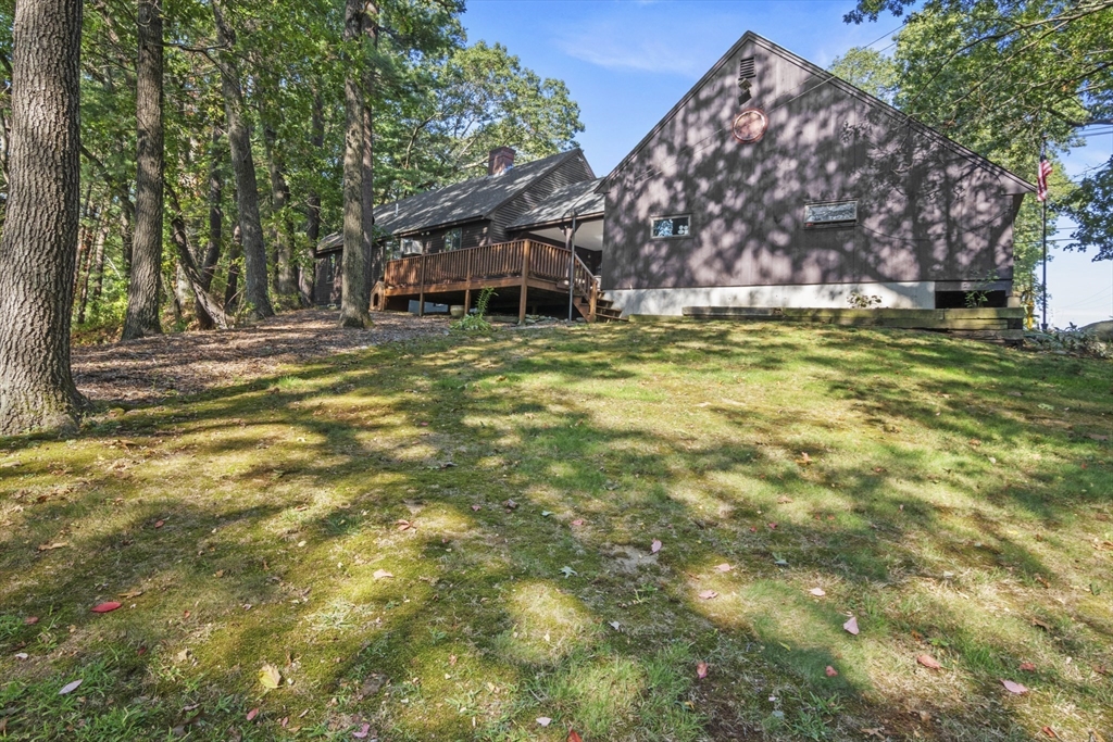 28 Beacon Street Amesbury, MA 01913 - Photo 34 of 41