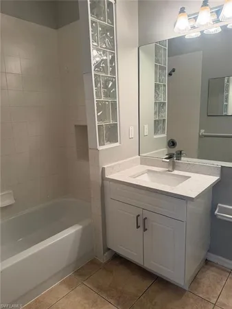 $2,300 | 7530 Bristol Circle, Naples, FL 34120