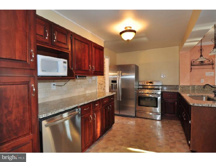638 Hawarden Road Springfield, PA 19064 - Photo 9 of 25 Kitchen