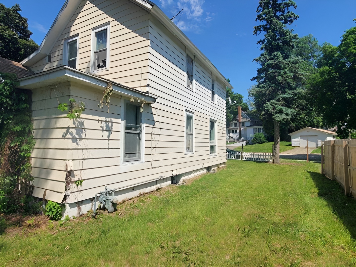 802 Locust Street Prophetstown, IL 61277 - Photo 3 of 13