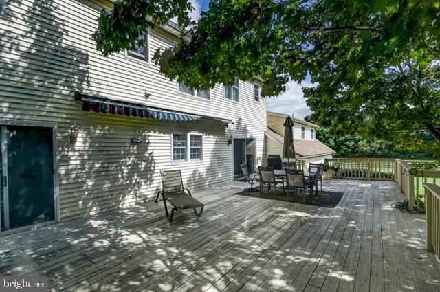 596 Province Line Road Allentown, NJ 08501 - Photo 26 of 50 a view of a house with backyard and sitting area