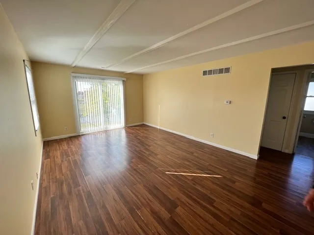 $1,550 | 2019 Oak Street, Unit E, St. Charles, IL 60174