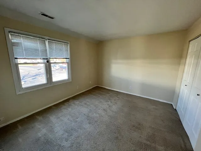 $1,550 | 2019 Oak Street, Unit E, St. Charles, IL 60174