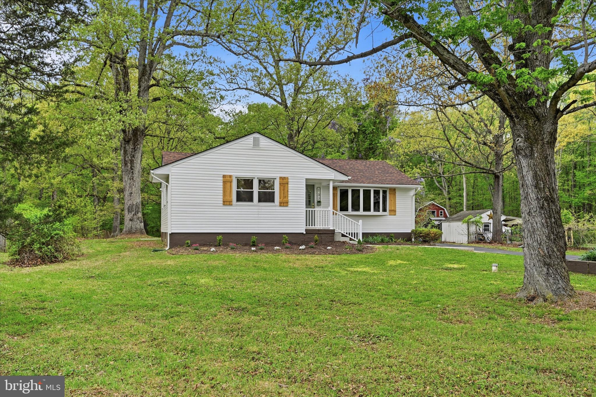 137 Maloney Road Elkton, MD 21921 - Photo 3 of 37 One Floor Living!