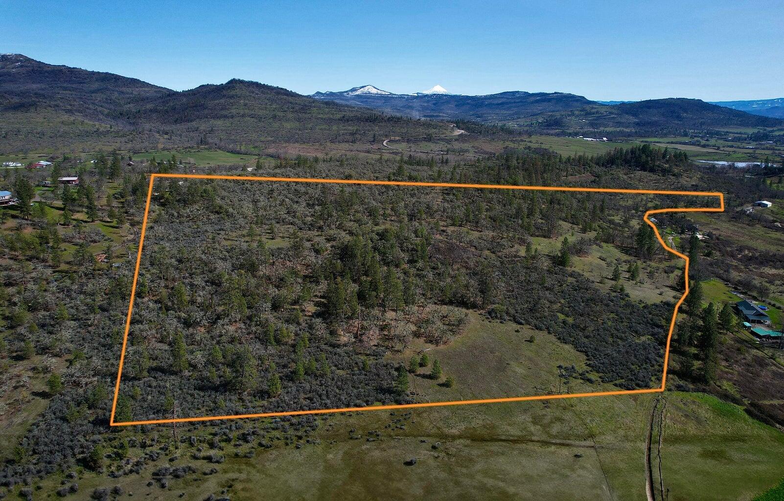 Hammel Road Eagle Point, OR 97524 - Photo 4 of 23 Property lines are approx. and for illustrative purposes only.