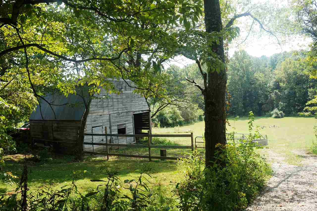 3357 West Cockrell Road Bloomington, IN 47403 - Photo 2 of 34 Gallery Image 2